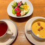 Resutoran Kafe Ritoru Monsuta - サラダ、コーンポタージュ、紅茶