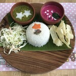 ケララ キッチン - ビーツ＆ほうれん草のクリスマスカレーセット