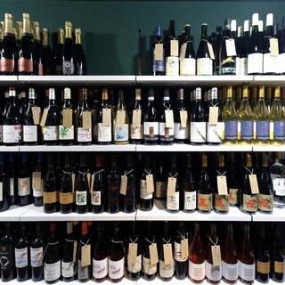附設葡萄酒商店!3F酒窖通常有100種以上的葡萄酒