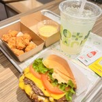 SHAKE SHACK - 