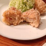 ぽん多本家 - フツーのクリームコロッケに見えるが、味はフツーぢゃあないよ。