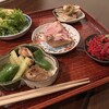 Daidokoro Youha Tonkatsu Youha - 【おばん菜五点盛り】
                鶏肉とセロリの炒めもの
                赤大根とパクチー
                れんこ鯛の南蛮漬け
                れんこんと梅
                わさび菜ときんかんのサラダ