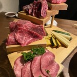 炭火焼肉・にくなべ屋 神戸びいどろ - 