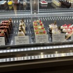 シェ・シバタ - 