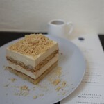 Y-s 洋菓子とチーズとお酒と。 - 