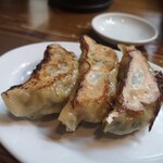 弥惣吉 - 手作り餃子（3ヶ）￥340（2023/12/20）