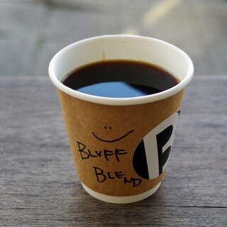 アンダー ブラフ コーヒー_0