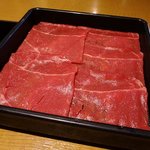 Hakata Shabushabu Irodori - 牛ロース肉はオーストラリア産ですが、なかなか美しいです