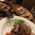 牡蠣とワインと魚と肉と。元住吉にて - 