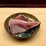 Sushi Kibatani - 迷い鰹 玉葱醤油