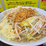 Bakuton Rokukyuuroku - バク豚ラーメン（小）＋ベビースター、生卵、旨辛ソース