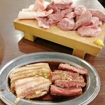 大衆ホルモン肉力屋 - 後ろの圧がすごい(^-^;