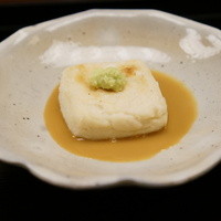 青山　仁 - 
