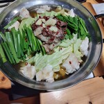 炭火牛串 狼煙 - モツ鍋4名分　醤油ベース　〆チャンポン麺