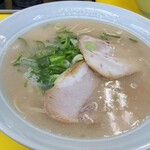 味心 - ラーメン　680円　　豚骨しょうゆ