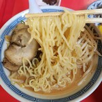 譲 - シン・みそキムチ の麺