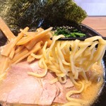 家系ラーメン 頂喜家 - 