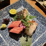 季節料理と日本酒のお店 川崎 魚商店 - お造り盛合せ