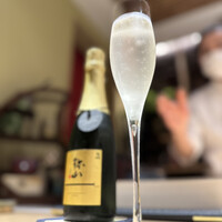 鮨 かぐら - 一代弥山スパークリング(日本酒)　広島　毛ガニに合わせて乾杯