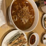 刀削麺荘 唐家 - 