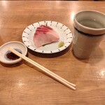 Machizushi Torotaku - 鰤刺し、お湯割り