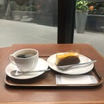 上島珈琲店 - マンゴーオペラ、ブレンドコーヒー（R）