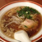 餃麺 しら石 - ラーメン630円。スッキリとした味で、飲んだ後の胃にも優しい感じです☆（第一回投稿分②）