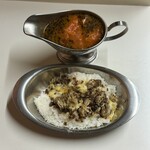 かれーの店 うどん  - オイスターゴッド、焼きトマト