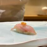 鮨 なんば - 金目鯛～金目鯛の揚げた皮乗せ