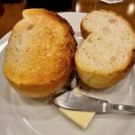 Grill TENPEI - フカフカのパン