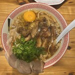 尾道ラーメン しょうや - 極み（900円）生卵TP＋50円