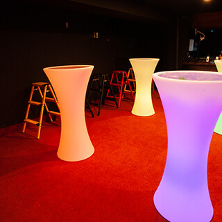 Just like a live venue ◎Entertainment bar that charms you with sound and light