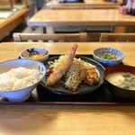 むらこし食堂 - ・ミックスフライ定食 1,230円/税込
・納豆 200円/税込
・生卵 70円/税込