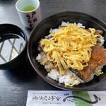 戸山うなぎ - うなぎ丼