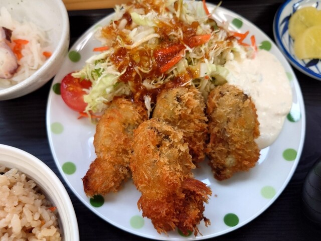 かき小屋 広田湾 - 陸前高田（かき）の写真