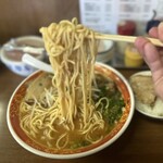 らーめん一心 - 麺は中太ストレート麺　モチっと食感。