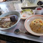 Furusawa Ramen - 古澤ランチ　¥780　醤油ラーメン+半チャーハン+目玉焼き