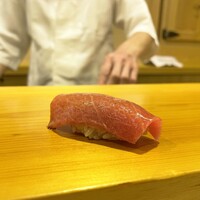鮨 あらい - 本鮪中トロ 2022年8月