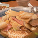 川菜味 - 五目合わせとろみかけ（おこげ料理）