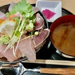 彩花亭 - 海鮮丼¥1078
