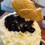 こひる庵 - 横綱ミルク　ブルーベリーの色が鮮やかっ！金箔も煌めく〜♡