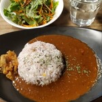 ダイニング ティキティキ - ランチのカレー