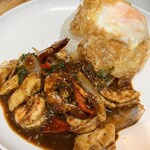 ヤワラート - シーフードガパオライス