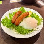 CoCo壱番屋 - ソーセージサラダ(半熟タマゴ)