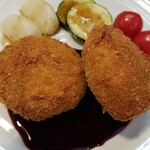 キッチン ブルー グローブ - 上から、まん丸コロッケです