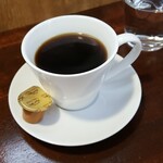 キッチン ブルー グローブ - ホットコーヒーのアップ