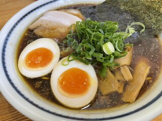 ひかり食堂 - 中華そば(黒醤油)800円+味玉150円