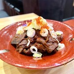 もつ煮・おでん モモイロニューエビス三宮横丁 - 