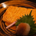 Konjakutei - 蕎麦屋の卵焼き（大800円、小500円）。