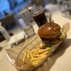 J.S. BURGERS CAFE マークイズ福岡ももち店